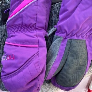 Head Kids Mittens in Vibrant Purple and Pink